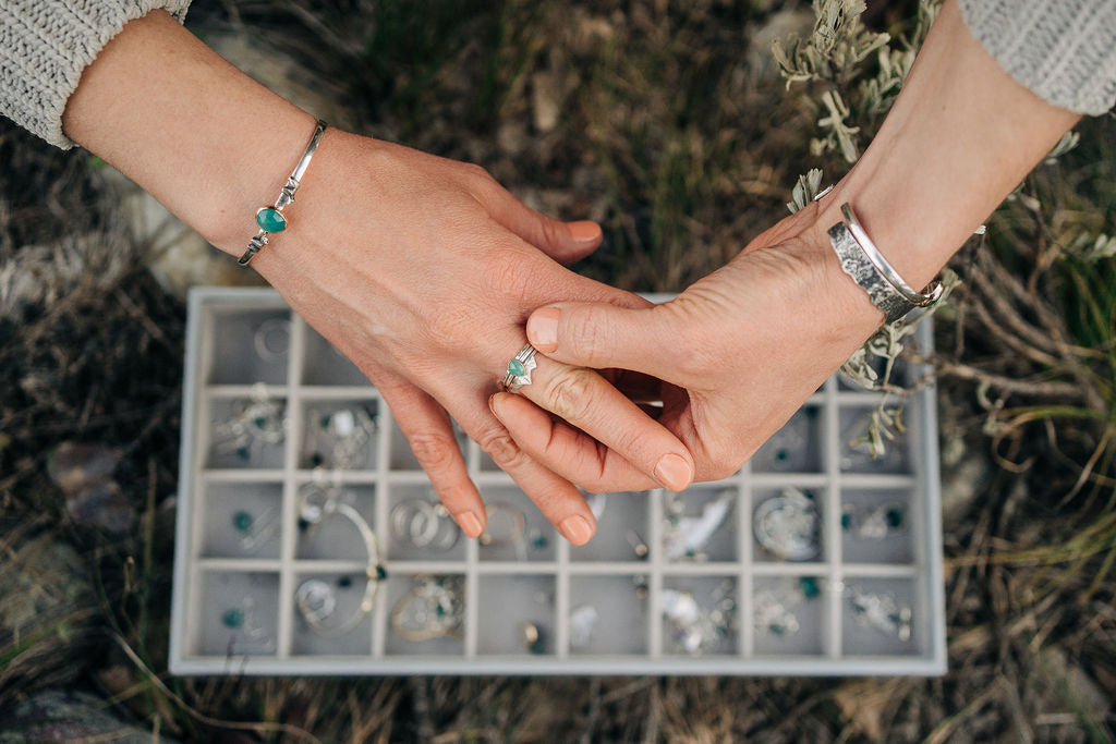 Grandidierite Stacking Ring