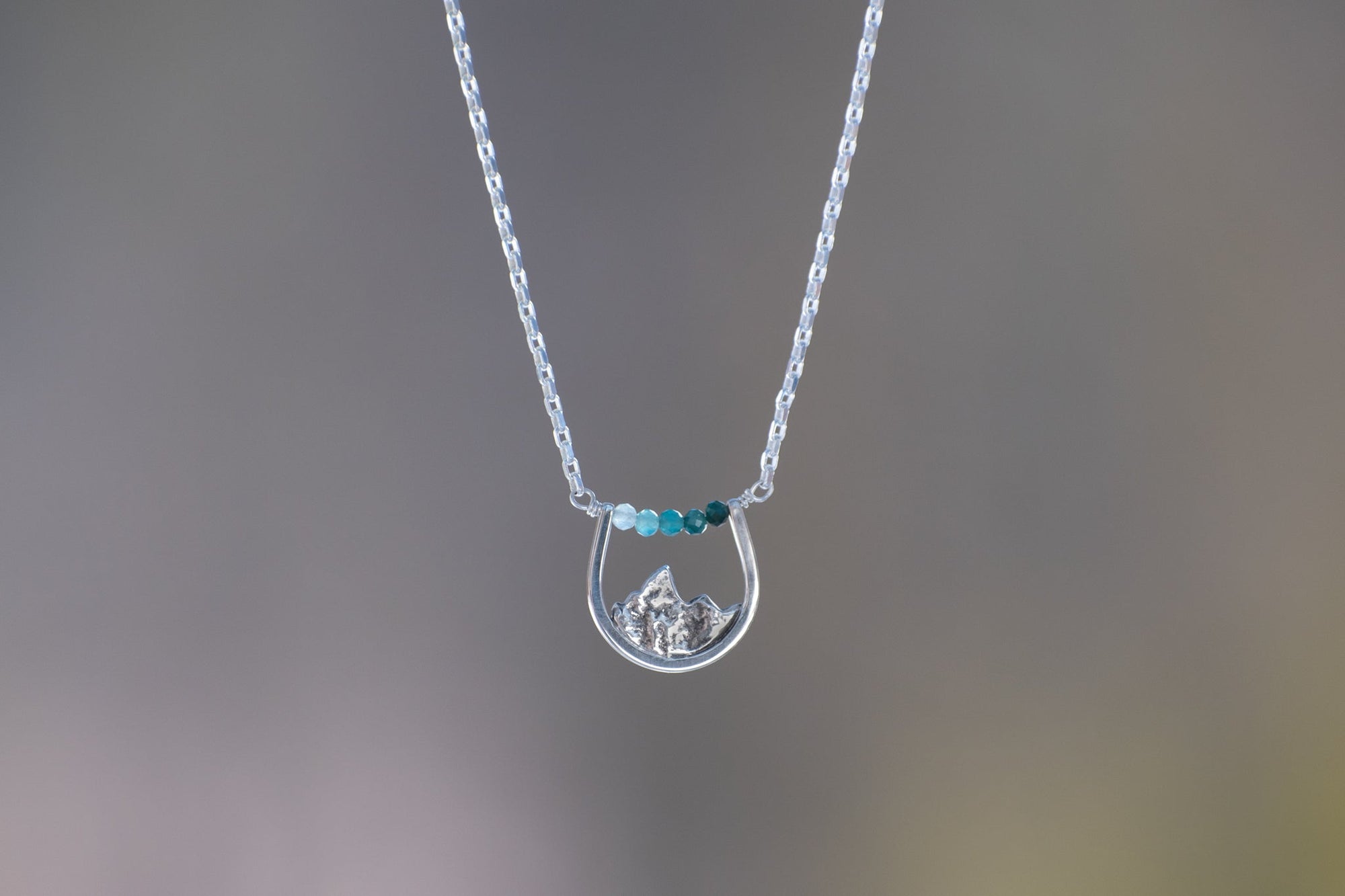 Teton Horseshoe Necklace