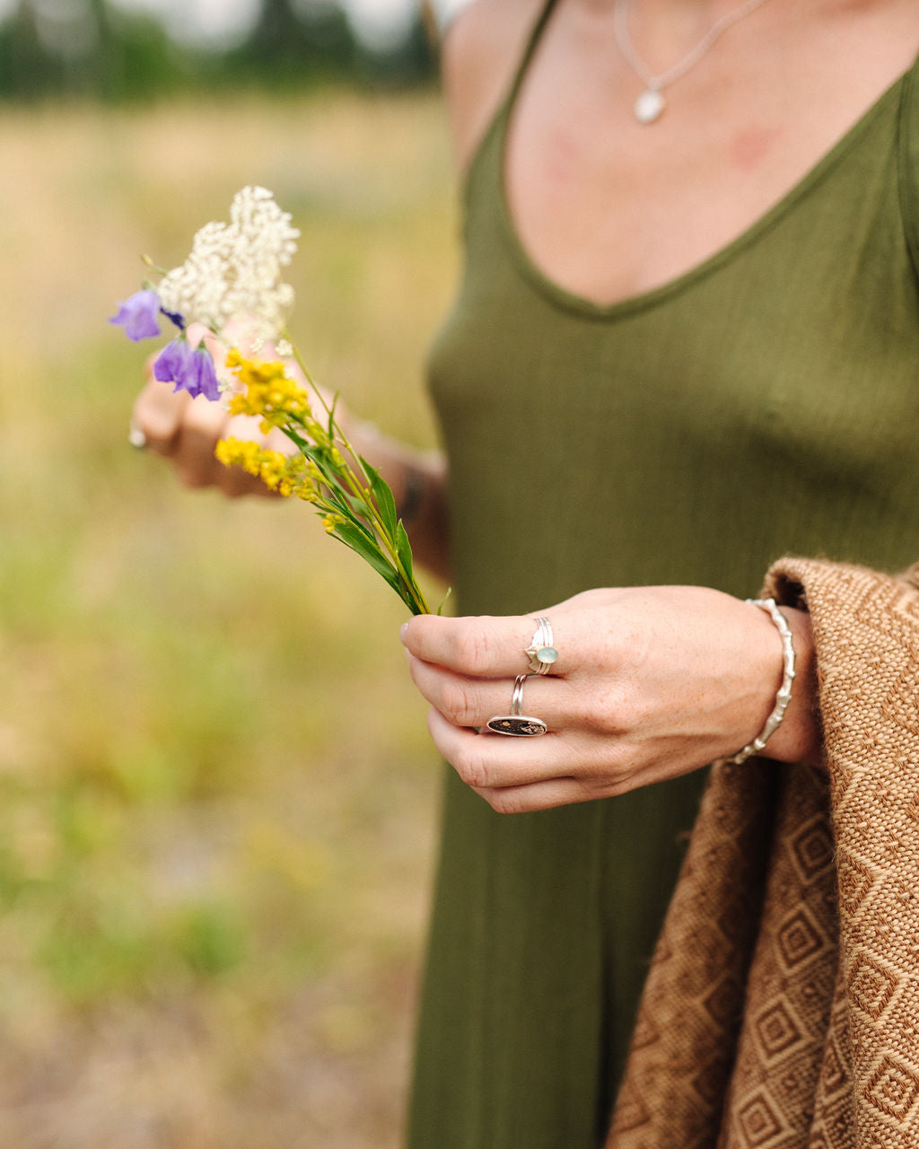 Grandidierite Stacking Ring